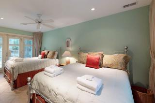 Royal Estate Plus Guest House - Hilton Head Island - 8