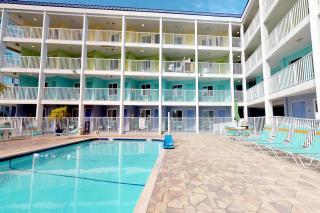 Pelican Pointe - Clearwater Beach - 4