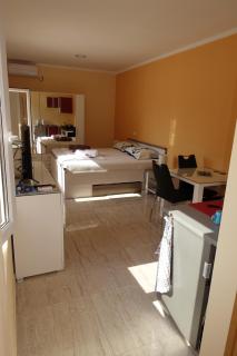 Apartments Leon Nin - 0