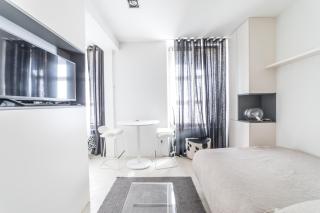 Studio design Nuée bleue tout équipé centre ville - 8