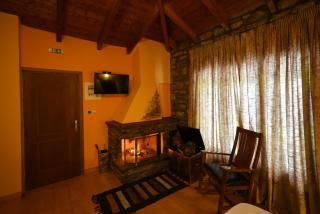 Ta Petrina - Ano Chora - 2