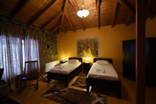 Ta Petrina - Ano Chora - 1