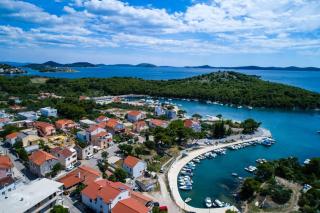 Apartmani Vinko Tribunj-Sovlje - Tribunj - 0