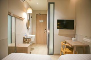 Citrip Hotel Simpang Lima - Semarang - 9