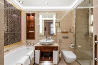 Grand Hotel Vilnius, Curio Collection by Hilton - Vilnius - 7