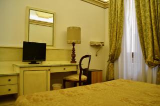 Hotel Italia - Foligno - 1