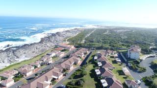 Hermanus Beach Club - 8