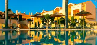LuzBay Pool Apartments - Luz - 8