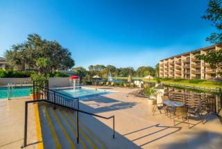 Forest Beach Villas - 9