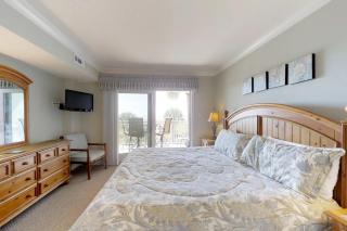 Shorewood Condos - 1
