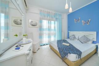 Lina's Sea View Apartments - 7