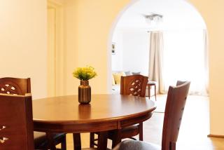 Lovely apartment and quiet courtyard in city centre - 4
