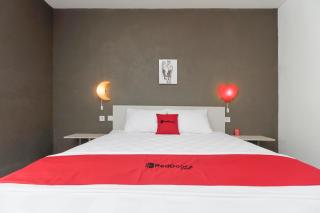 RedDoorz At Jalan Bukit Keminting - 1