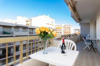 Palais Royal YourHostHelper - Cannes - 8