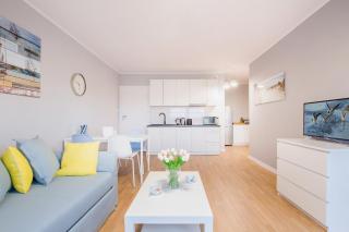 Apartments Gdynia Na Fali with Free Parking by Noclegi Renters - Gdynia - 5