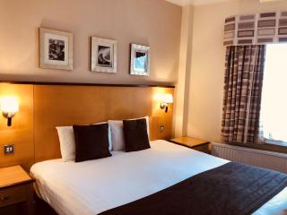 Royal Hotel - Scarborough - 3
