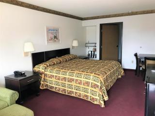 American Inn & Suites - Albuquerque - 1