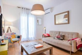 UrbanChicMalaga 3 Bedroom Spacious Quiet Historic Malaga Apt - 0