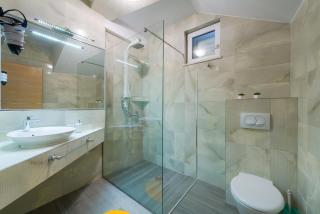 Superb Beachfront Luxury Seaview with Private Beach - Milna - 1