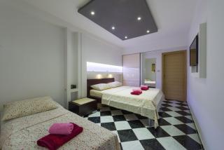 Superb Beachfront Luxury Seaview with Private Beach - Milna - 8