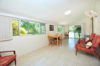 Seascape Holidays - 53 Reef Street - Port Douglas - 2