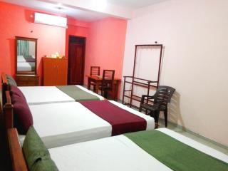 Randhi La Beach View Lounge - Hikkaduwa - 4