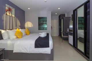 Modern Living Residence - Patong - 6