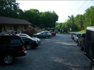 Tall Pines Motel - Lake George - 8
