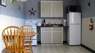 Mountain View Motel & Cottages - Pleasant Bay - 4