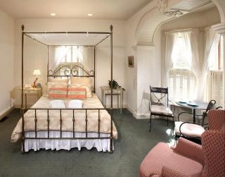 Washington House Inn - 1