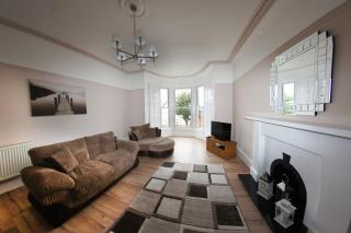 Ayr Beach View Apartment - 0