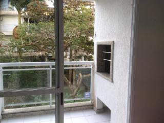 Bem localizado com sacada, churrasqueira, garagem e split - 4