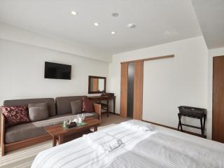 Creass Hotel Tsubogawa Marche - Naha - 1
