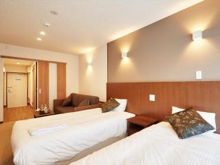 Creass Hotel Tsubogawa Marche - Naha - 9