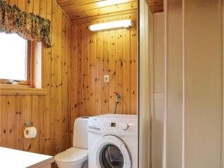 Lovely Home In Sandvoll With Wifi - 9