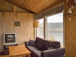 Lovely Home In Sandvoll With Wifi - 3