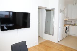 Fastliving Apartment Hotel - 4