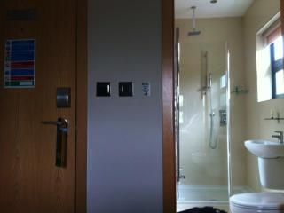 Homestay Hotel Heathrow - Hounslow - 8