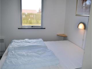 Two-Bedroom Holiday Home In Tarm - 9