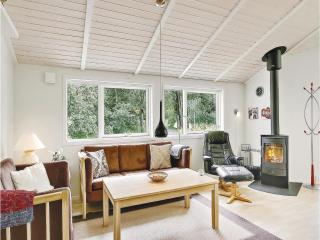 Holiday Home Give With Hot Tub X - Lindet - 8