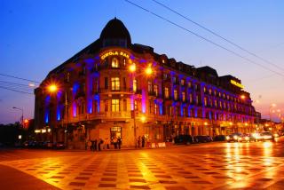 Hotel Central - Ploieşti - 0