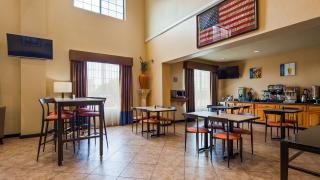 Best Western Windsor Pointe Hotel & Suites-Frost Bank Center - 8