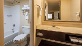 Best Western Inn & Suites - Byron - 1