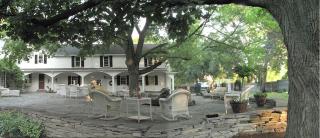 Niagara Mansion Carriage Suite - 2