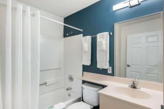 Suburban Studios Lakeland North I-4 - Lakeland - 2