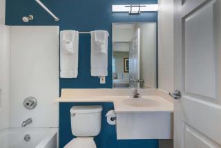 Suburban Studios Lakeland North I-4 - Lakeland - 4