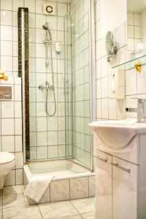 Hotel-Restaurant Central am Königshof - 7