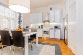 Go Happy Home Apartments - 9