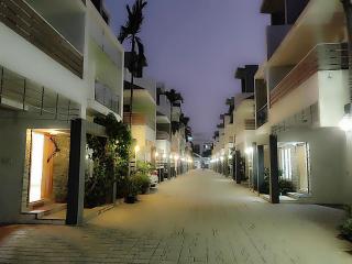 Swarna Sudarshan Service Apartments Sholinganallur - Chennai - 0
