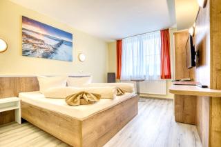 Hotel Kiebitz an der Ostsee - Börgerende-Rethwisch - 1